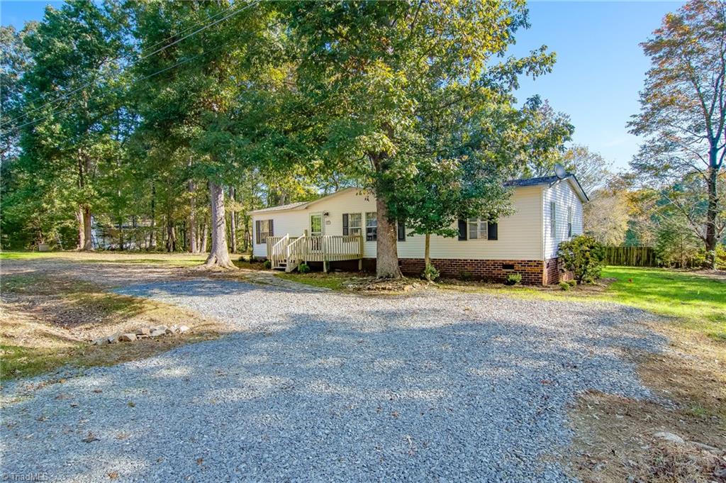 5026 Summerset Road Randleman, NC 27317 - Photo 8 of 30