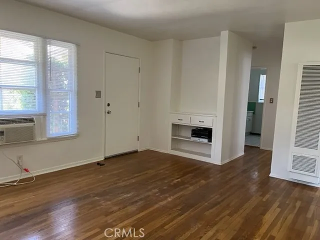 $1,250,000 | 10856 Camarillo Street, Toluca Lake, CA 91602