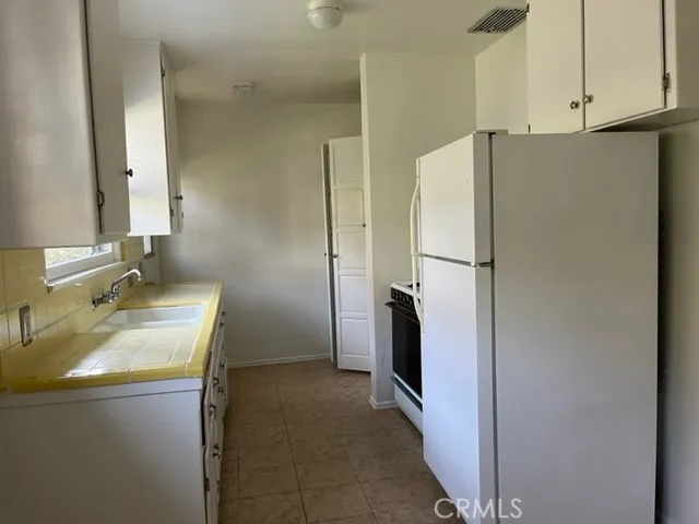 $1,250,000 | 10856 Camarillo Street, Toluca Lake, CA 91602