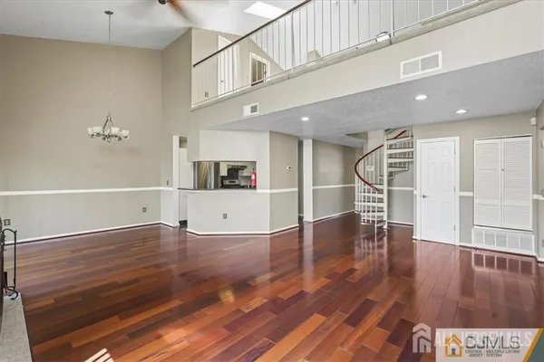 $3,100 | 834 Edpas Road, New Brunswick, NJ 08901