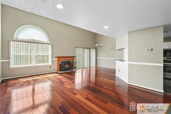 $3,100 | 834 Edpas Road, New Brunswick, NJ 08901