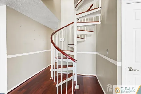 $3,100 | 834 Edpas Road, New Brunswick, NJ 08901