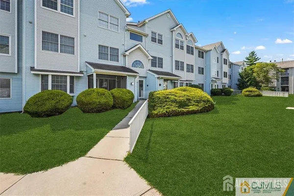 $3,100 | 834 Edpas Road, New Brunswick, NJ 08901