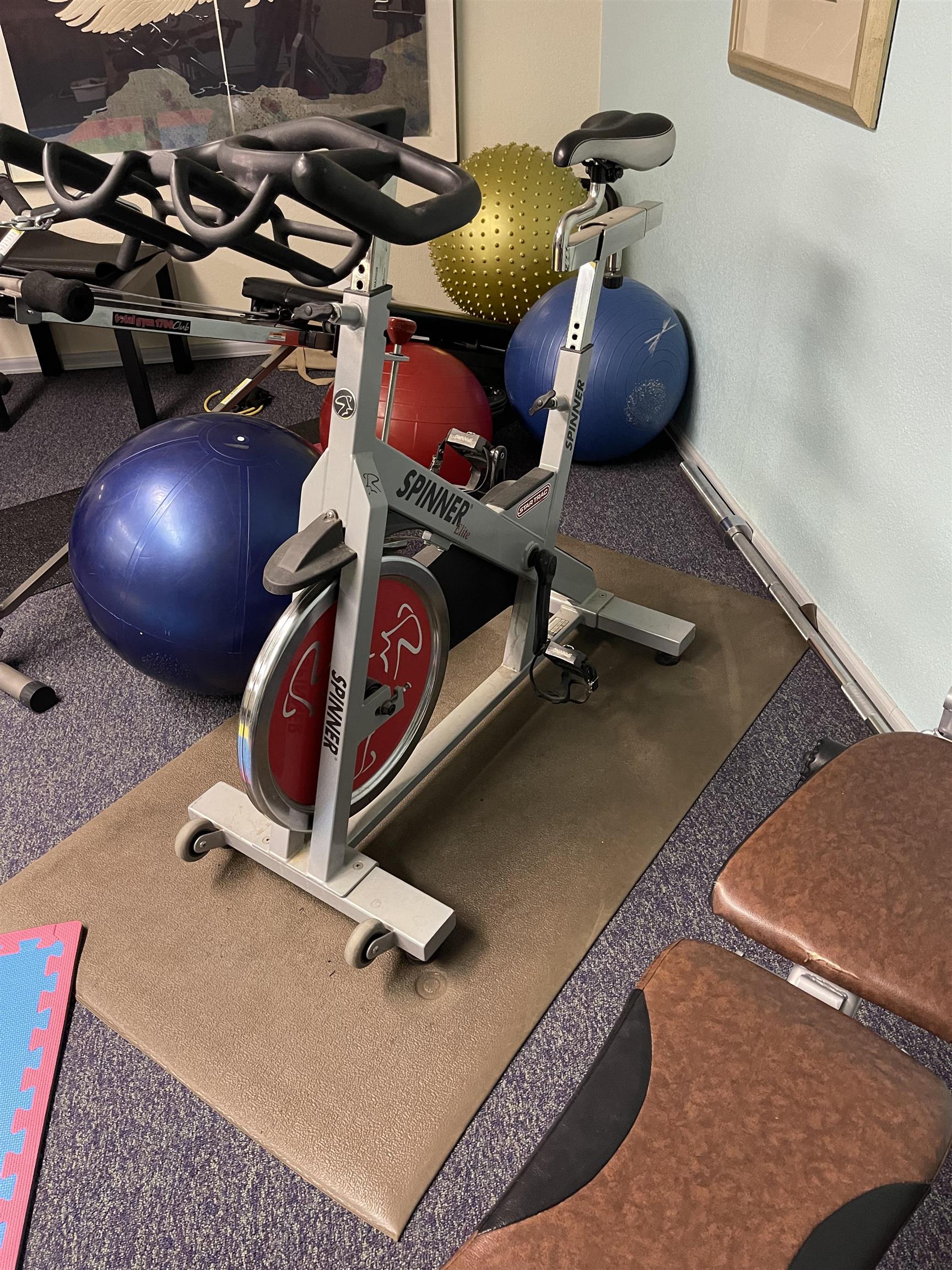 5100 Valley View Drive, Unit 311 Mesa, CO 81643 - Photo 11 of 19 a room with gym equipment