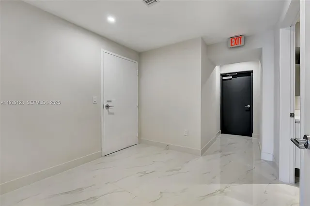 $13,500 | 700 Northeast 24th Street, Unit 2901, Miami, FL 33137
