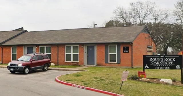 $948 | 900 Westwood Drive, Round Rock, TX 78681