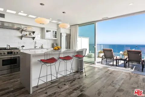 $2,145,000 | 27400 Pacific Coast Highway, Unit 108, Malibu, CA 90265