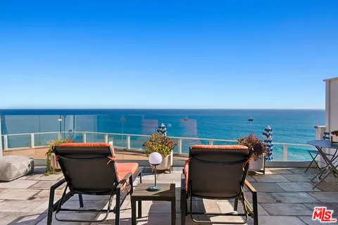 $2,145,000 | 27400 Pacific Coast Highway, Unit 108, Malibu, CA 90265