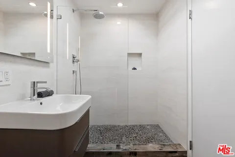 $2,145,000 | 27400 Pacific Coast Highway, Unit 108, Malibu, CA 90265