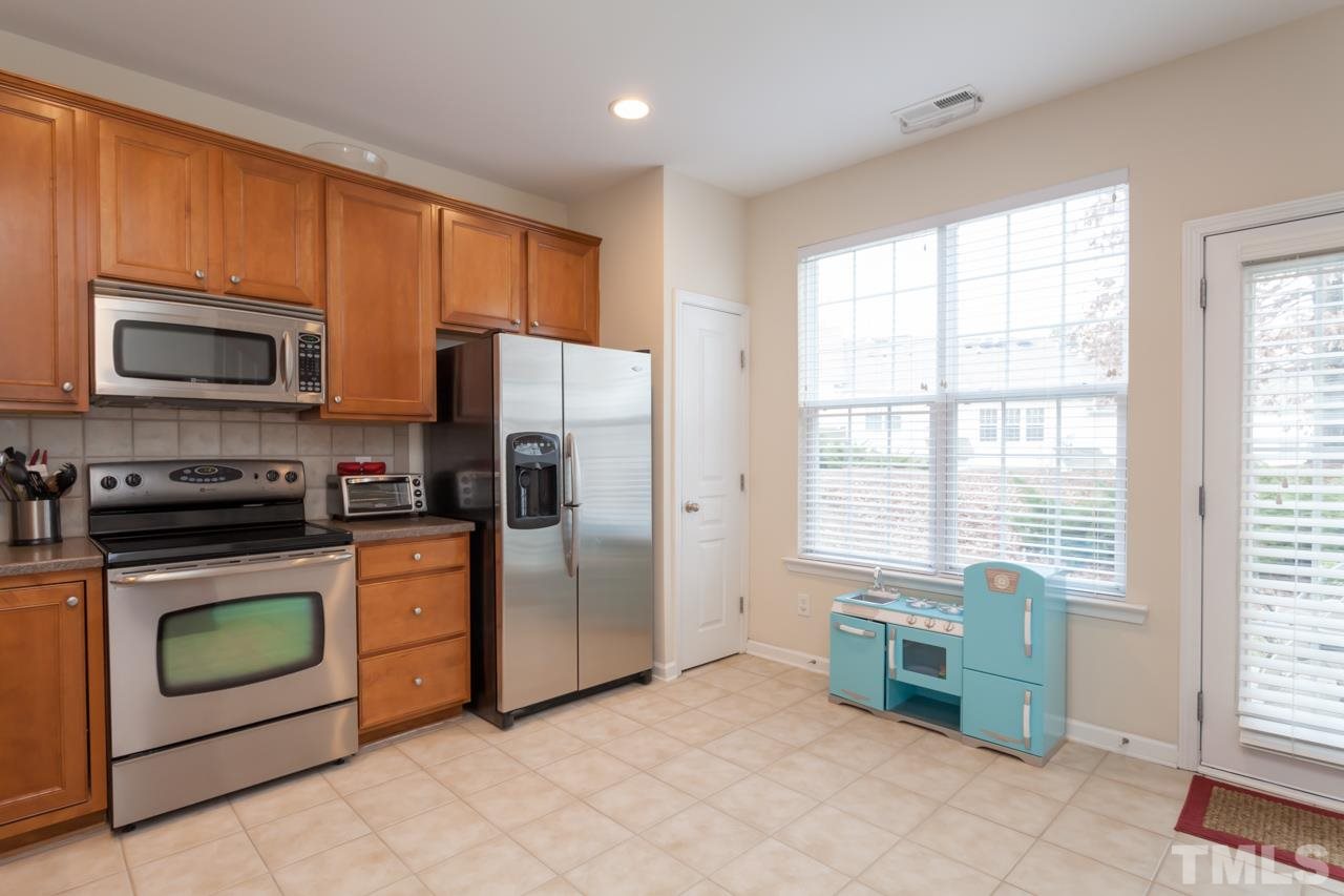 5330 Silver Moon Lane Raleigh, NC 27606 - Photo 10 of 19 Gallery Image 10