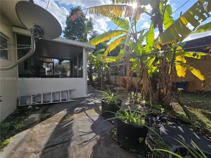 $825,000 | 4001 Northwest 31st Avenue, Lauderdale Lakes, FL 33309