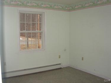 259 Quaker Plain Road Bangor, PA 18013 - Photo 5 of 7 Gallery Image 5