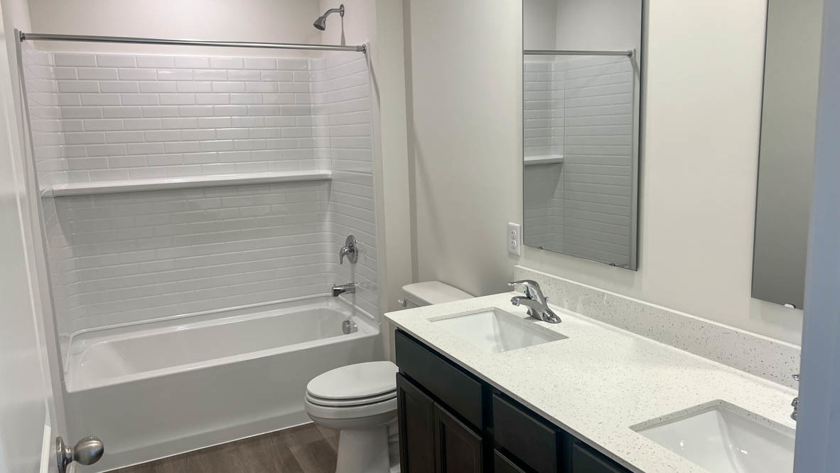 5073 Linden Road Racine, WI 53403 - Photo 8 of 15 Gallery Image 8