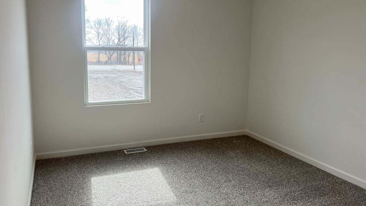 5073 Linden Road Racine, WI 53403 - Photo 9 of 15 Gallery Image 9