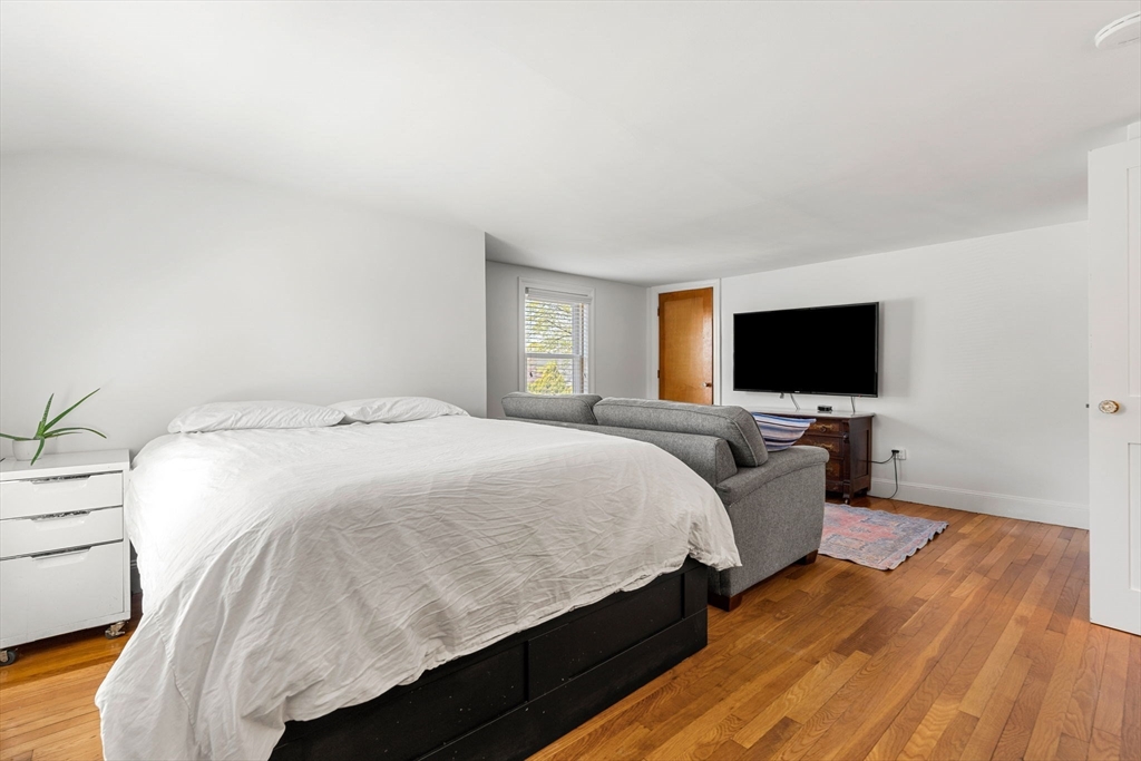 11 Woodbridge Road North Andover, MA 01845 - Photo 23 of 42 Gallery Image 23