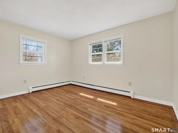 $320,000 | 34 Riched Lane, Montville, CT 06382