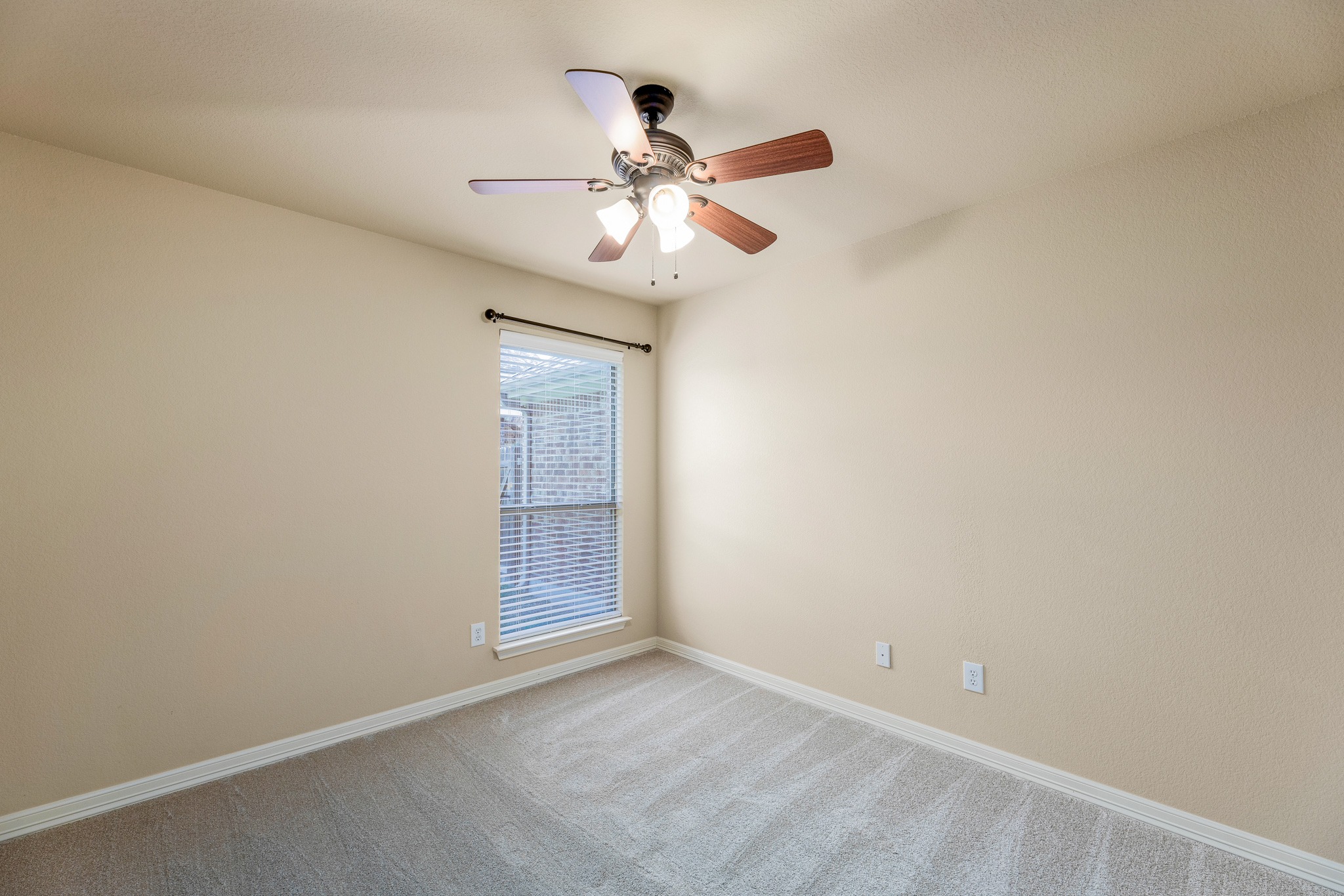 20804 Windmill Ridge Street Pflugerville, TX 78660 - Photo 28 of 40 The other main floor secondary bedroom.