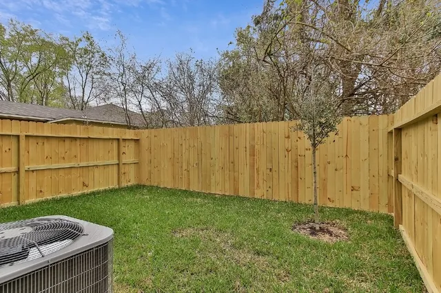 $1,500 | 1043 Marcolin Street, Houston, TX 77088