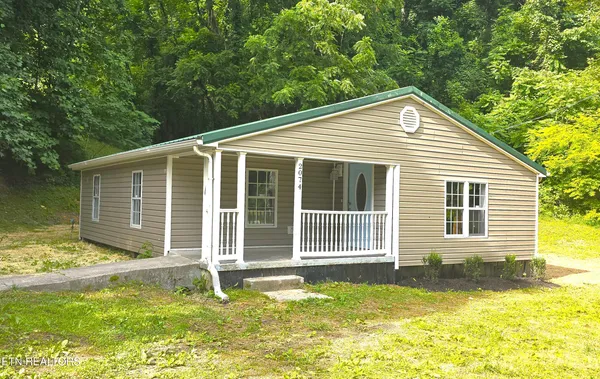 $219,900 | 2074 Long Hollow Road, La Follette, TN 37766