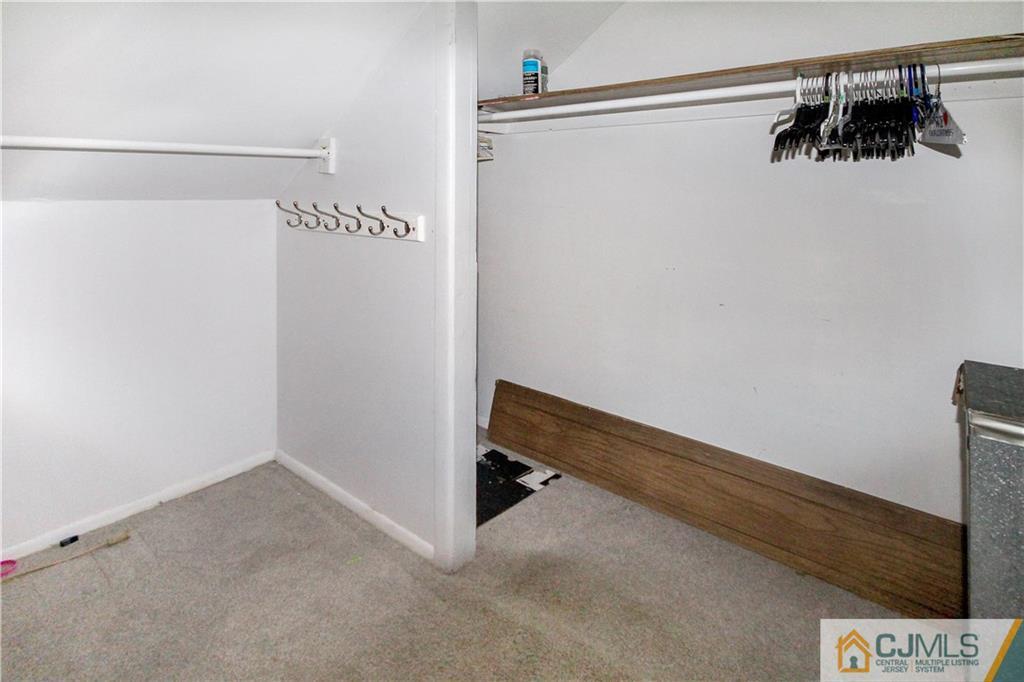 147 Summerhill Road East Brunswick, NJ 08816 - Photo 16 of 22 Gallery Image 16