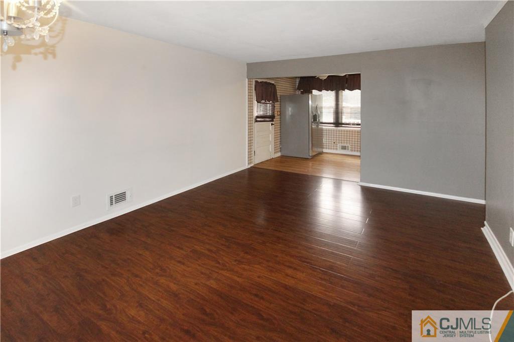147 Summerhill Road East Brunswick, NJ 08816 - Photo 3 of 22 Gallery Image 3
