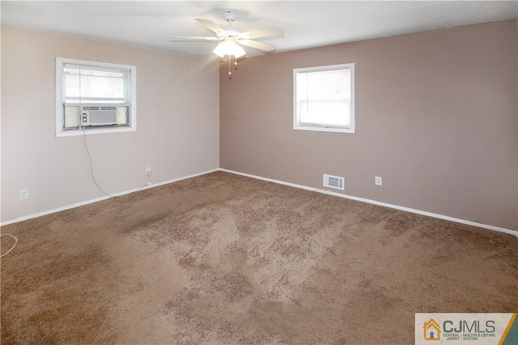 147 Summerhill Road East Brunswick, NJ 08816 - Photo 10 of 22 Gallery Image 10