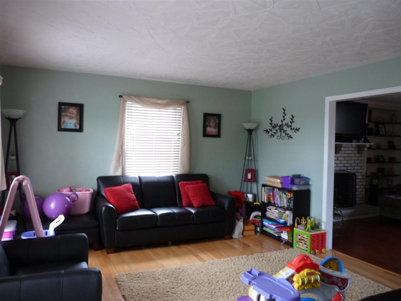 6035 Cove Road Roanoke, VA 24019 - Photo 5 of 20 4