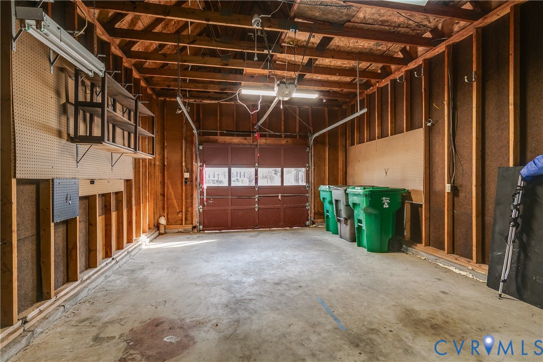 2802 Fairgate Road Midlothian, VA 23112 - Photo 35 of 38 a view of an empty room with wooden fence