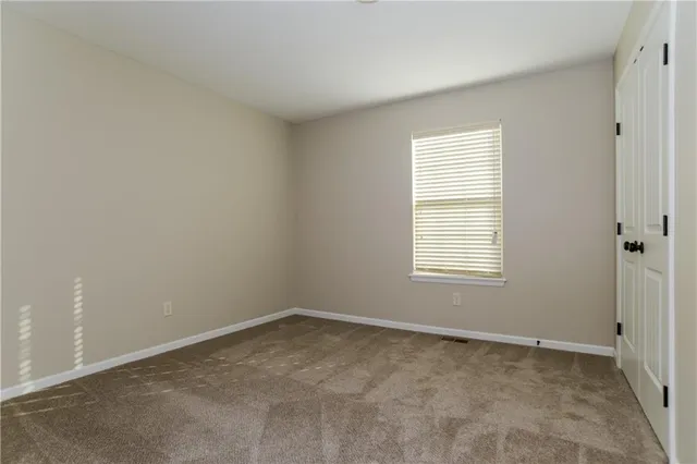 $2,420 | 19122 Corbyn Lane, Smithville, MO 64089