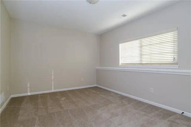 $2,420 | 19122 Corbyn Lane, Smithville, MO 64089