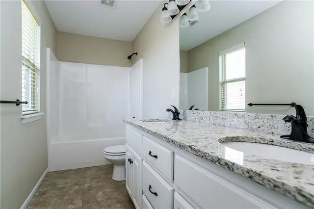 $2,420 | 19122 Corbyn Lane, Smithville, MO 64089