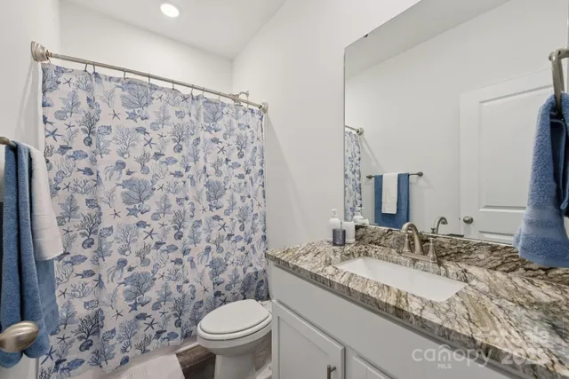 $368,900 | 3567 Farmfield Drive, Claremont, NC 28610