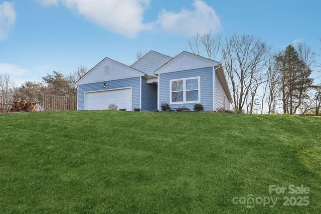 $368,900 | 3567 Farmfield Drive, Claremont, NC 28610