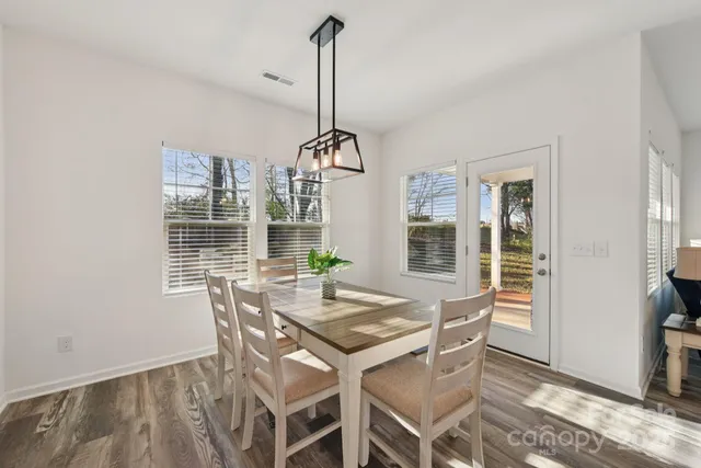 $368,900 | 3567 Farmfield Drive, Claremont, NC 28610