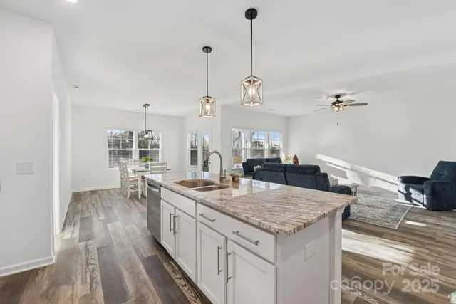 $368,900 | 3567 Farmfield Drive, Claremont, NC 28610