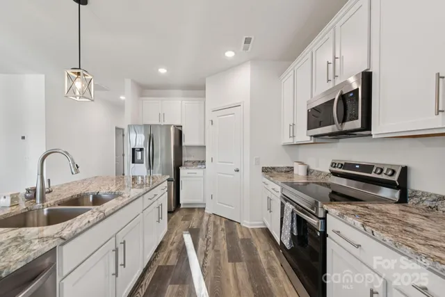 $368,900 | 3567 Farmfield Drive, Claremont, NC 28610