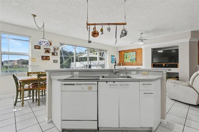 $919,000 | 15842 Northwest 10th Street, Pembroke Pines, FL 33028