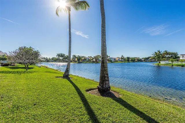 $919,000 | 15842 Northwest 10th Street, Pembroke Pines, FL 33028