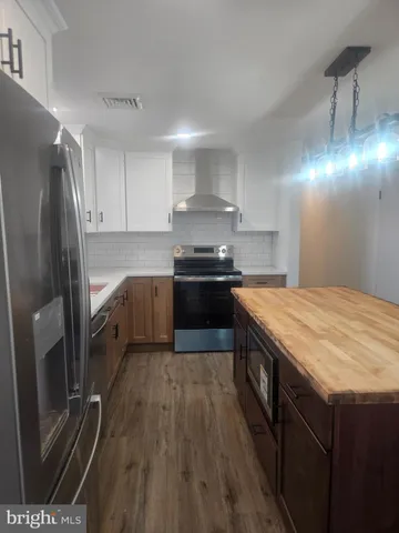 $460,000 | 102 Valley Green Drive, Coatesville, PA 19320