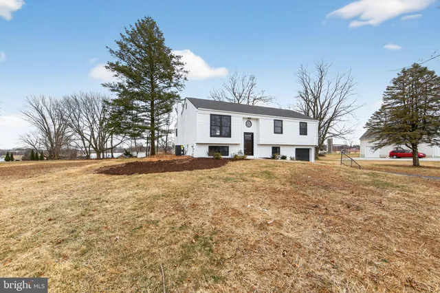 $460,000 | 102 Valley Green Drive, Coatesville, PA 19320