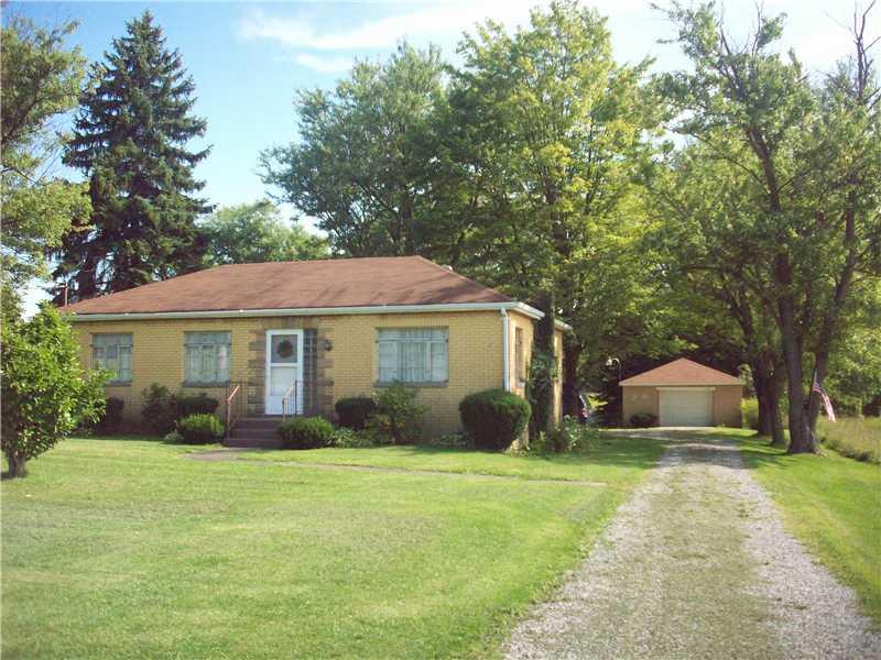 4170 Morefield Road Hermitage, PA 16148 - Photo 1 of 10 Exterior Front.