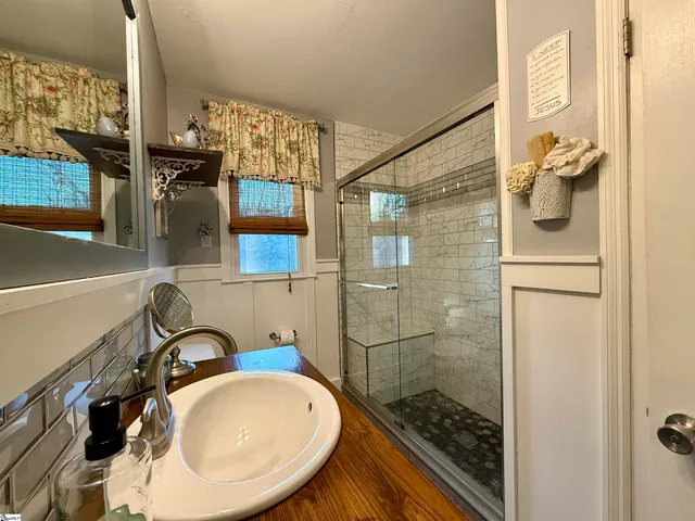 $225,000 | 231 North Dill Avenue, Greer, SC 29651