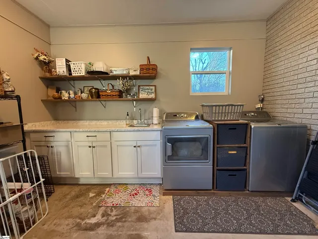 $225,000 | 231 North Dill Avenue, Greer, SC 29651