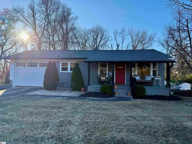 $225,000 | 231 North Dill Avenue, Greer, SC 29651