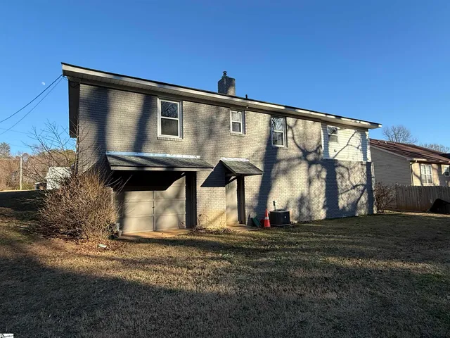 $225,000 | 231 North Dill Avenue, Greer, SC 29651