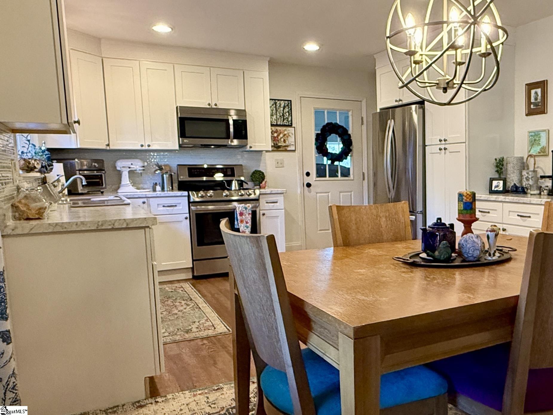 231 North Dill Avenue Greer, SC 29651 - Photo 5 of 19