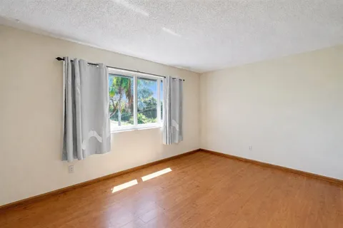 $395,000 | 3010 Northeast 21st Terrace, Fort Lauderdale, FL 33306