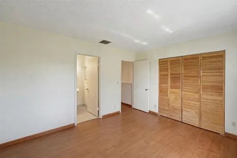 $395,000 | 3010 Northeast 21st Terrace, Fort Lauderdale, FL 33306