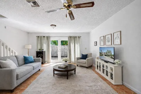 $395,000 | 3010 Northeast 21st Terrace, Fort Lauderdale, FL 33306