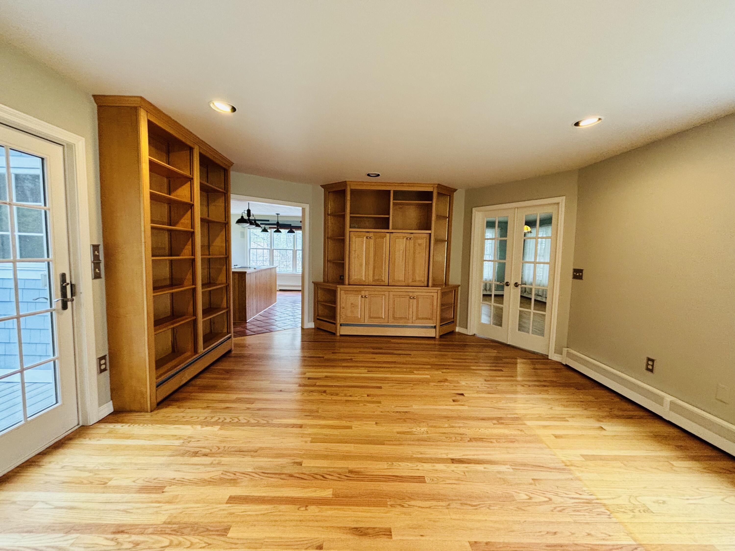 11 Baker Road Winterport, ME 04496 - Photo 30 of 57 Livingroom Built-ins